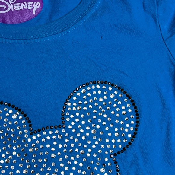 Girls 5T Spangle Minnie Mouse Tee- small hole on left chest - Picture 3 of 4